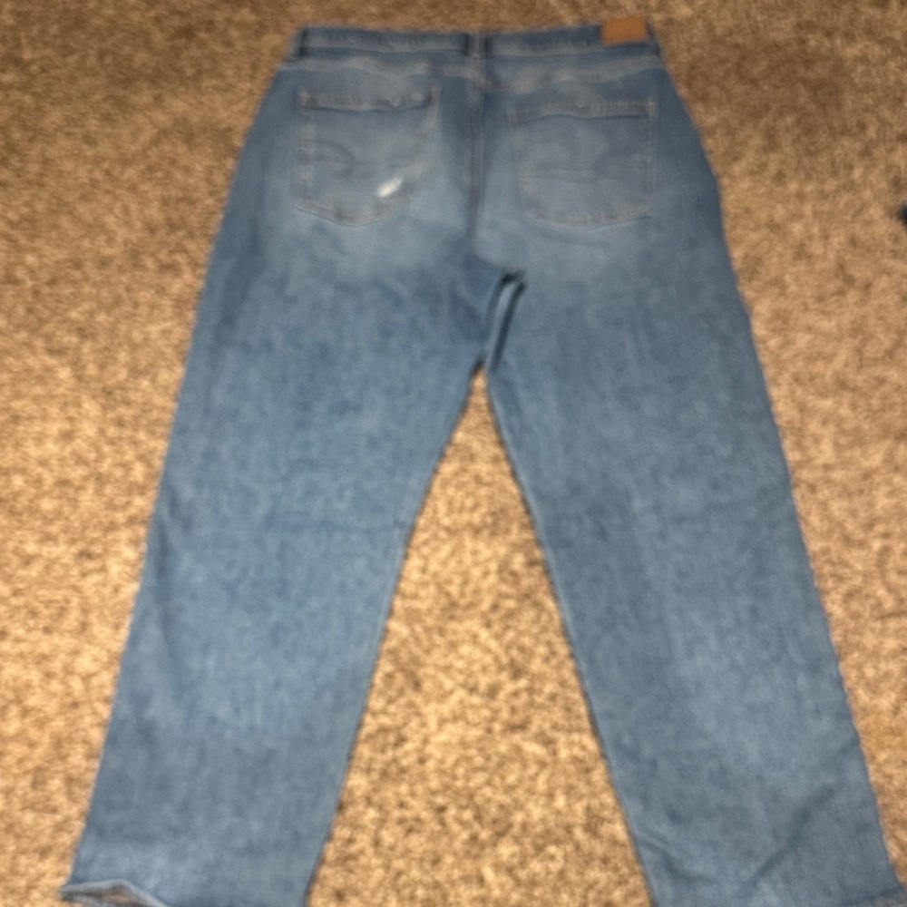 American Eagle Outfitters Light Blue Straight Leg Jeans - Picture 5 of 6